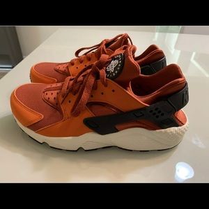 Nike AIR HUARACHE Firewood Orange Mens Size 8.5
